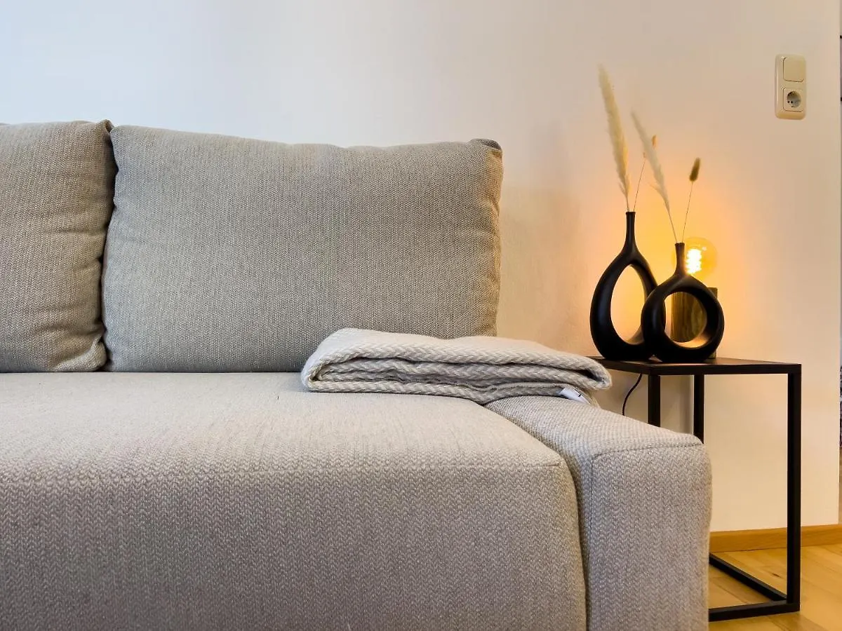 Stylische Zentrale Wohnung Mit Kueche Und Parkplatz In Seitenstraße Deggendorf